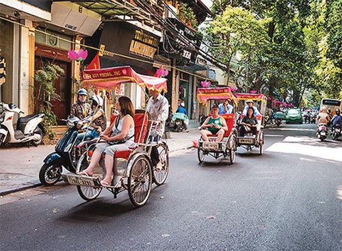 ទួរទេសចរណ៍ “ចំណាប់អារម្មណ៍អំពីទីក្រុងហាណូយ” - ảnh 2